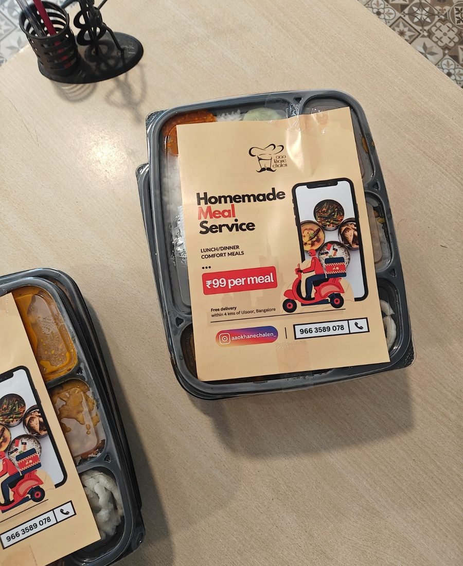 Packed Aao Khane Chalen meal box